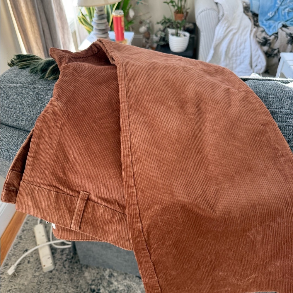 Woman’s Brown Corduroy Pants